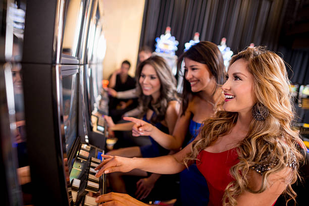Expanded book symbols during free spins Free spin bonus round with expanded reels